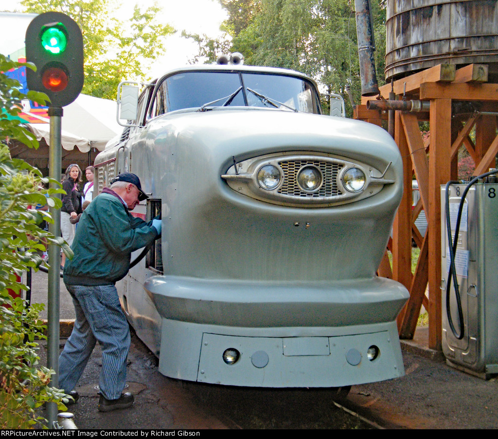 WP&Z 2 Locomotive 'Zooliner'